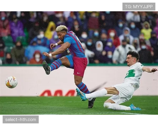 西甲激战：埃尔切高压逼抢显成效，战斗力稳步提升迎战强敌