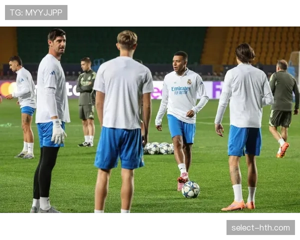 皇马更衣室权力重新分配，持续影响球队整体表现与赛季走势